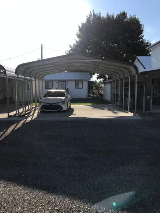 Cozy Cottage House B With Double Carport ツインフォールズ エクステリア 写真